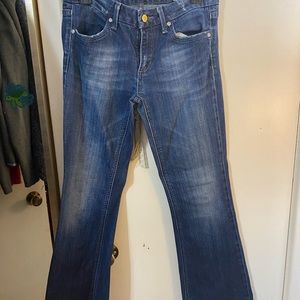 Women’s jeans